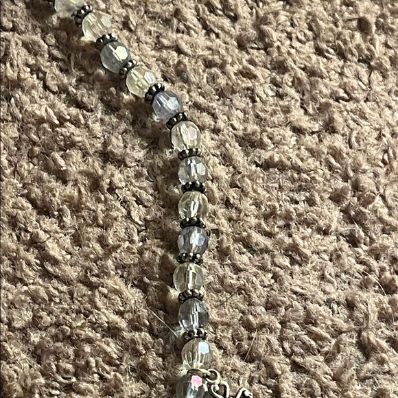 Elegant Silver Cross Charm Necklace - Picture 6 of 6